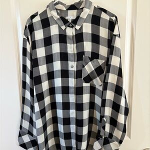 J. Jill Black and White Plaid Woman’s Button Down Shirt